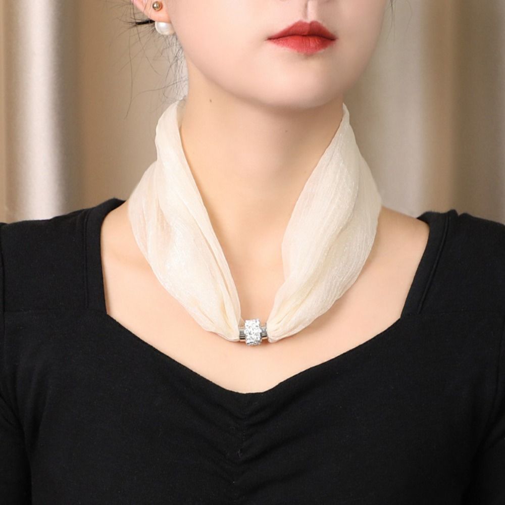 Luksusowy szal damski z magnet – Ascot Neck Scarf recenzja i cena