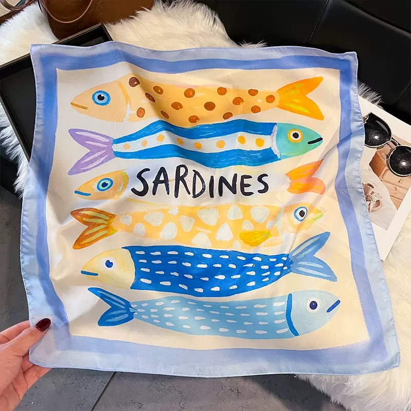 Kwadratowe jedwabne apaszki da – Scarf Silk Square recenzja i cena